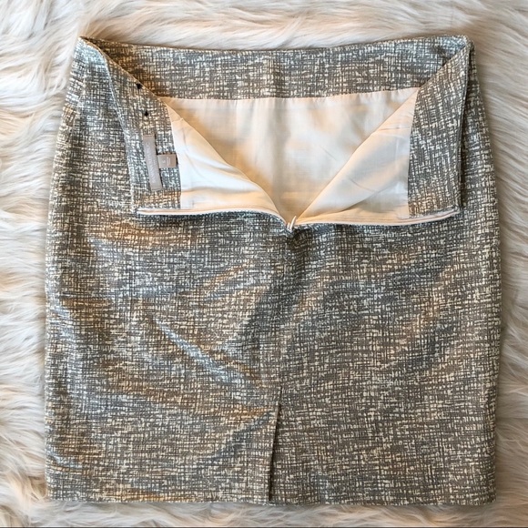 Banana Republic Factory Grey Tweed Pencil Skirt, size 6 - Picture 7 of 8